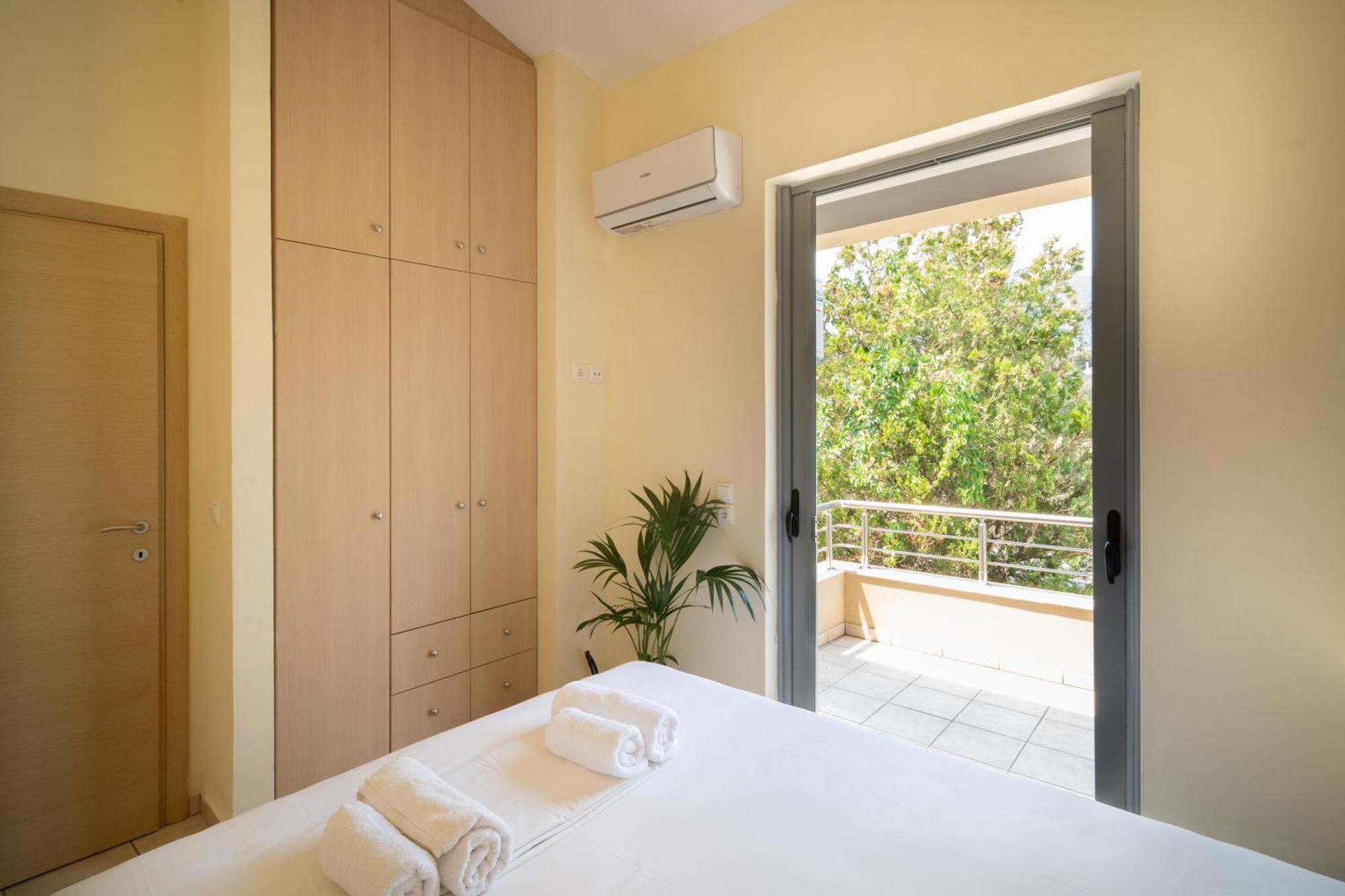 Spacious Beachfront Maisonettes With Stunning Views & A Private Beach Monemvasia Exterior photo